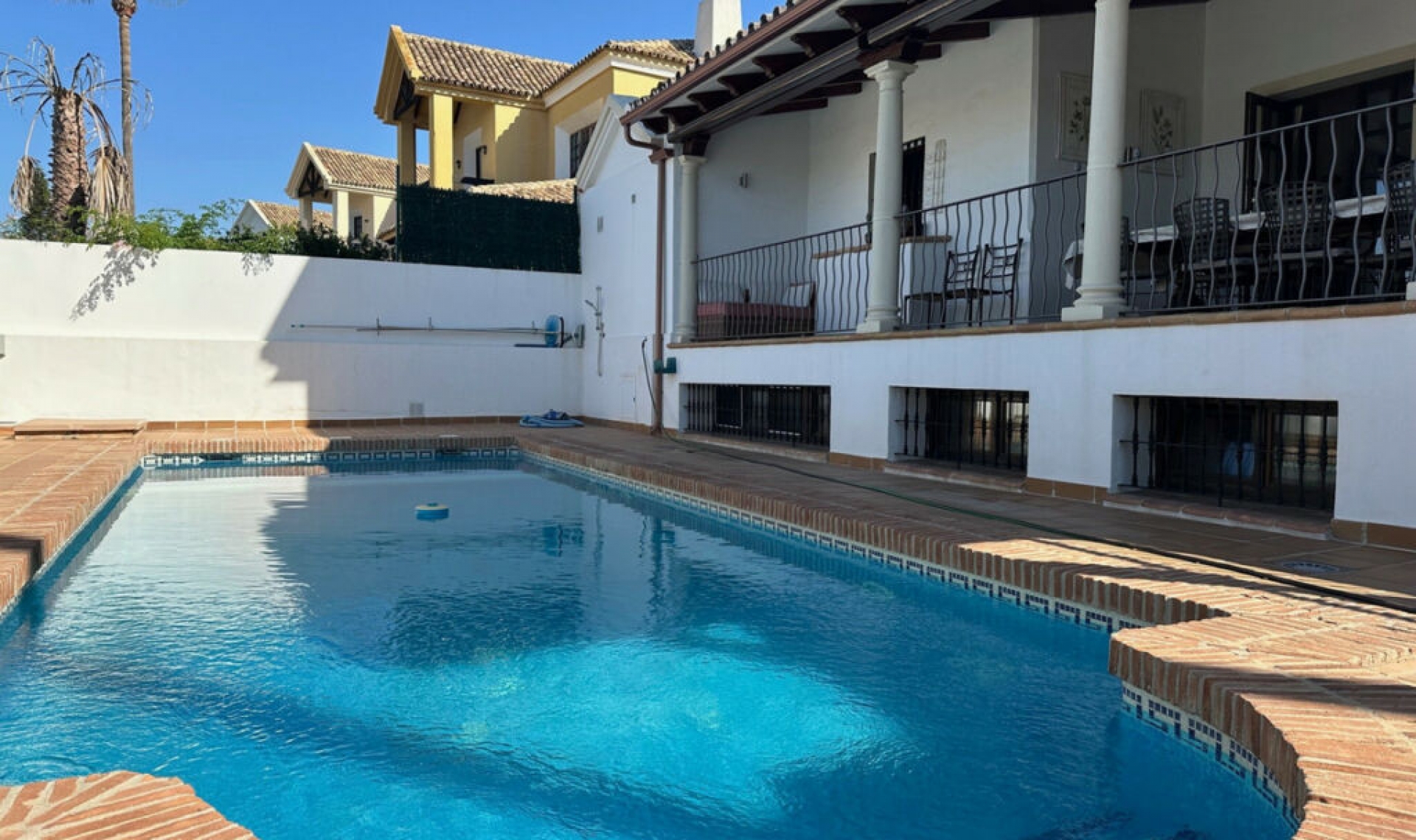 Resale - House -
San Pedro de Alcántara