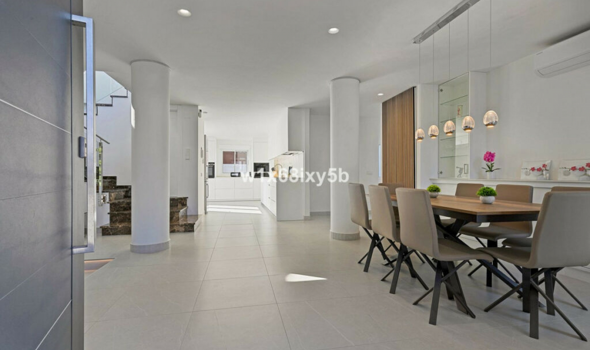 Resale - House -
San Pedro de Alcántara