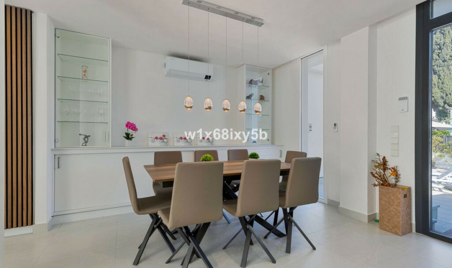 Resale - House -
San Pedro de Alcántara