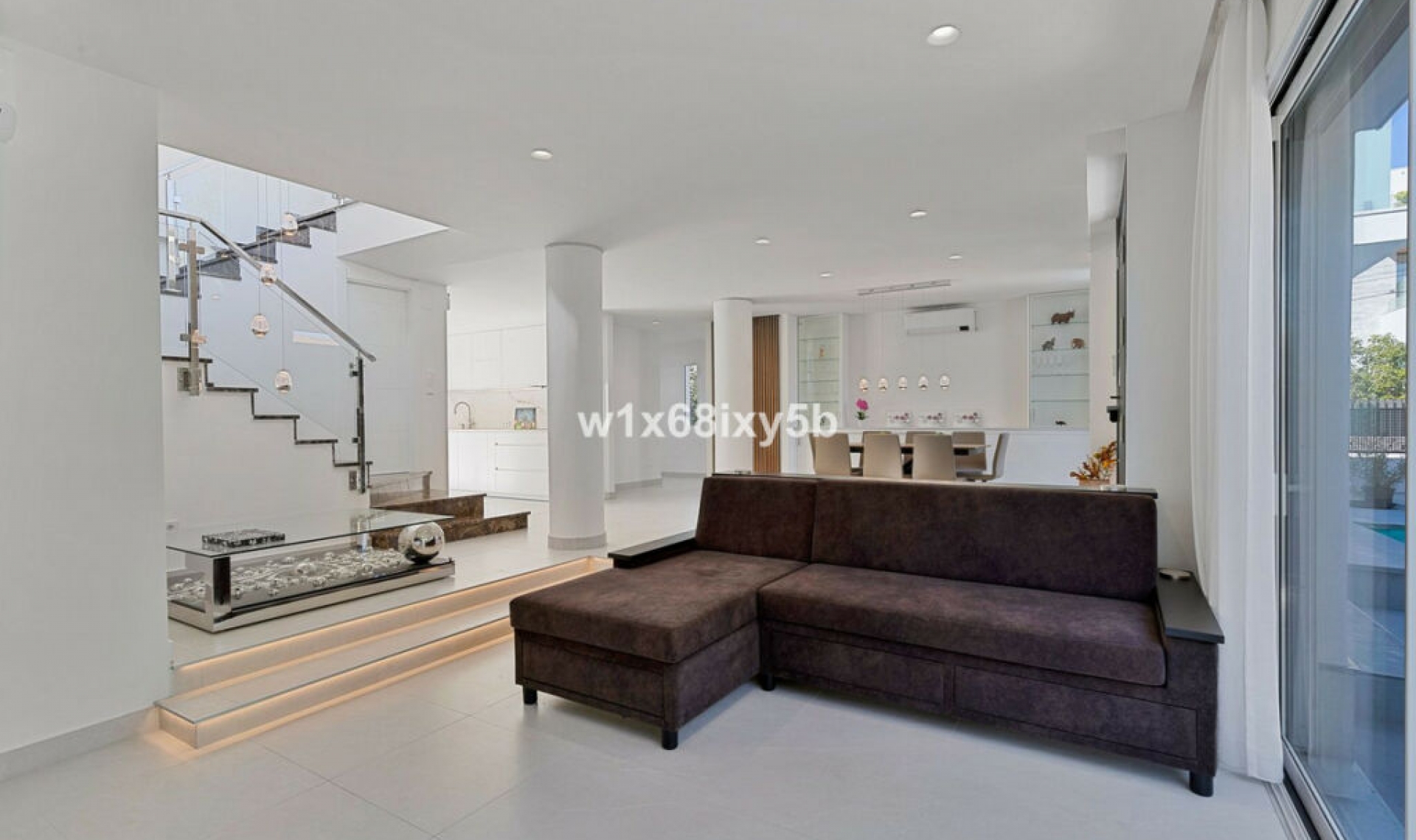 Resale - House -
San Pedro de Alcántara