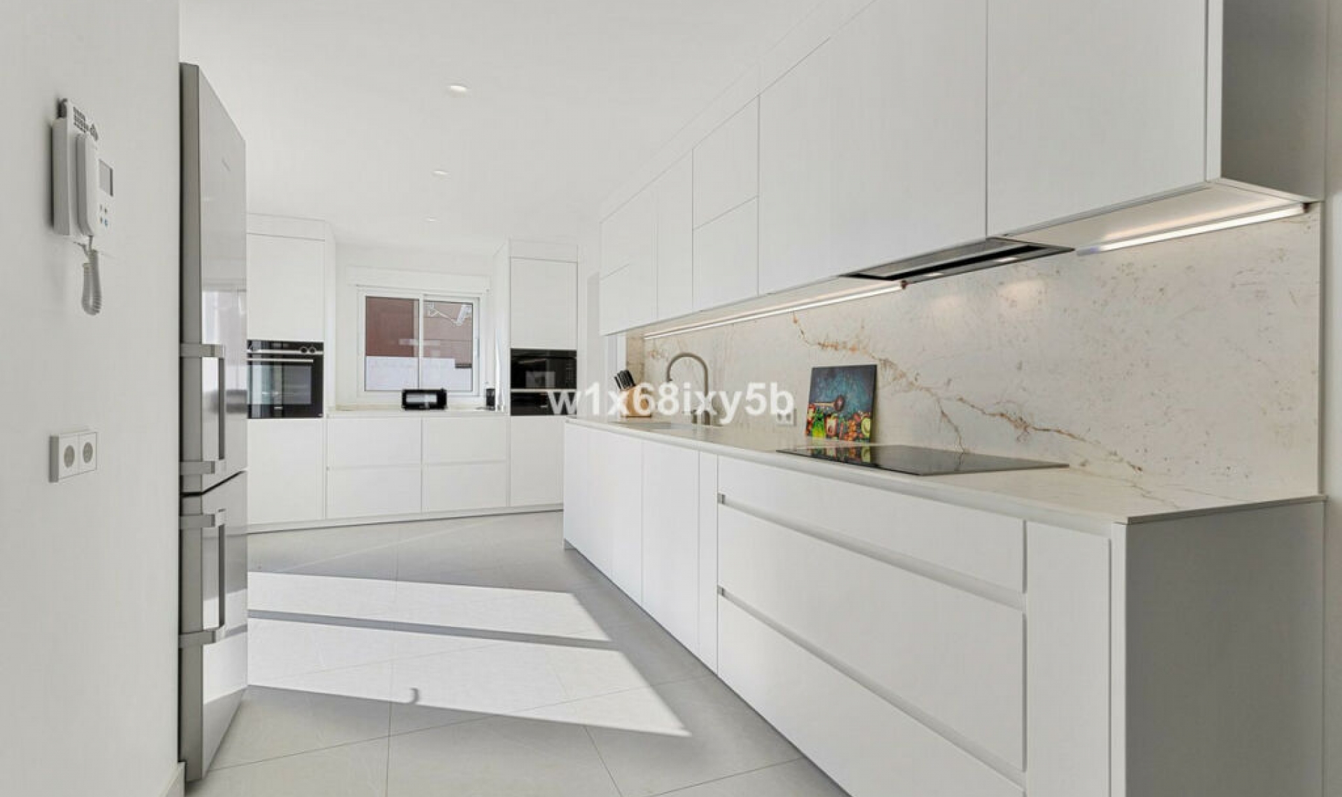 Resale - House -
San Pedro de Alcántara