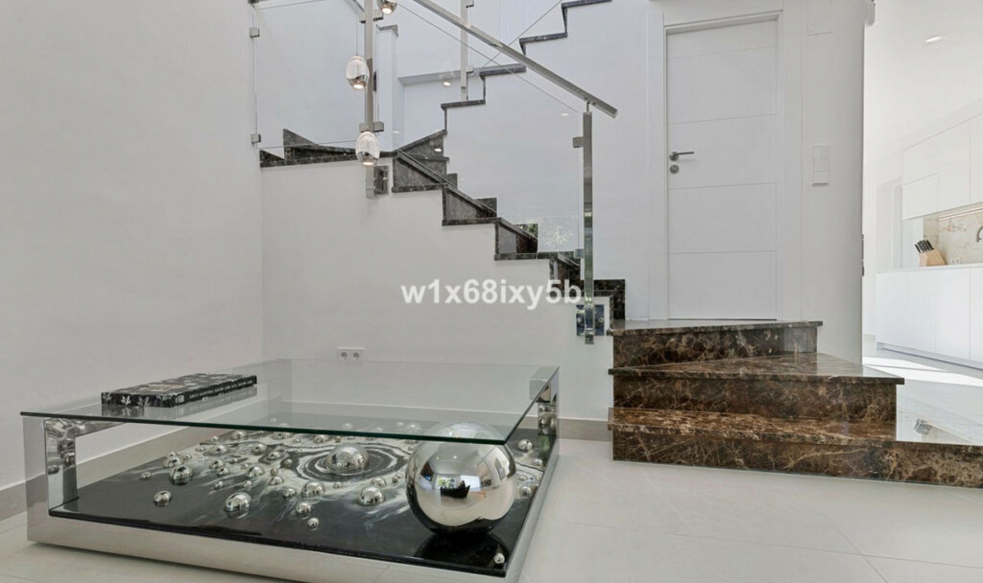 Resale - House -
San Pedro de Alcántara