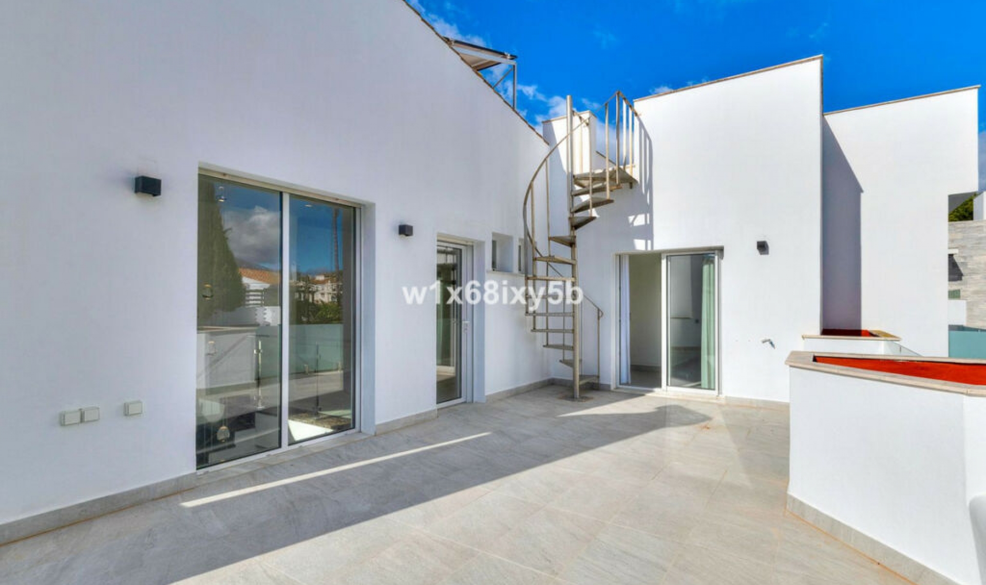 Resale - House -
San Pedro de Alcántara