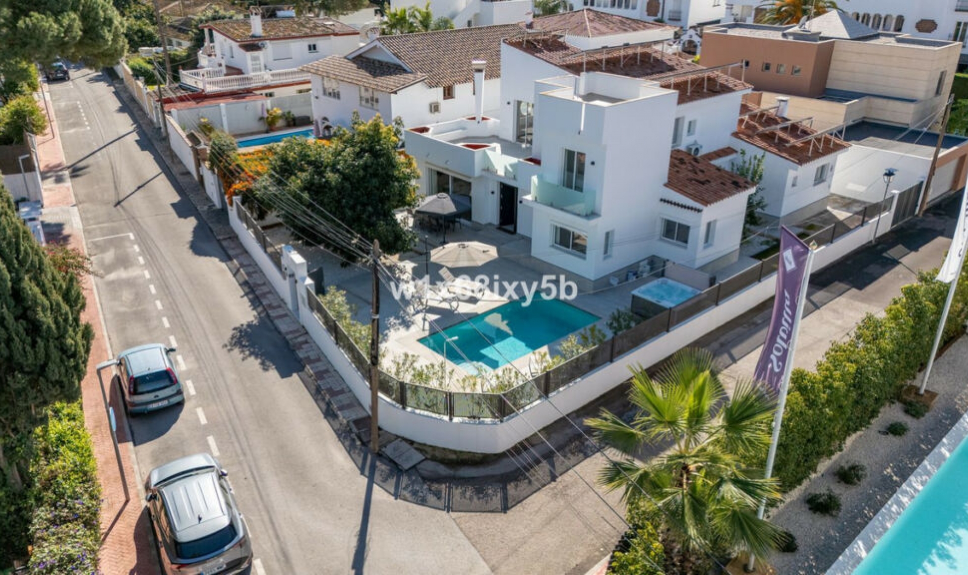 Resale - House -
San Pedro de Alcántara