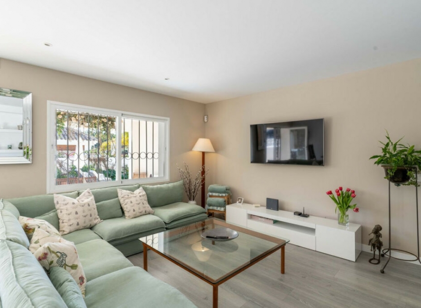 Resale - House -
San Pedro de Alcántara