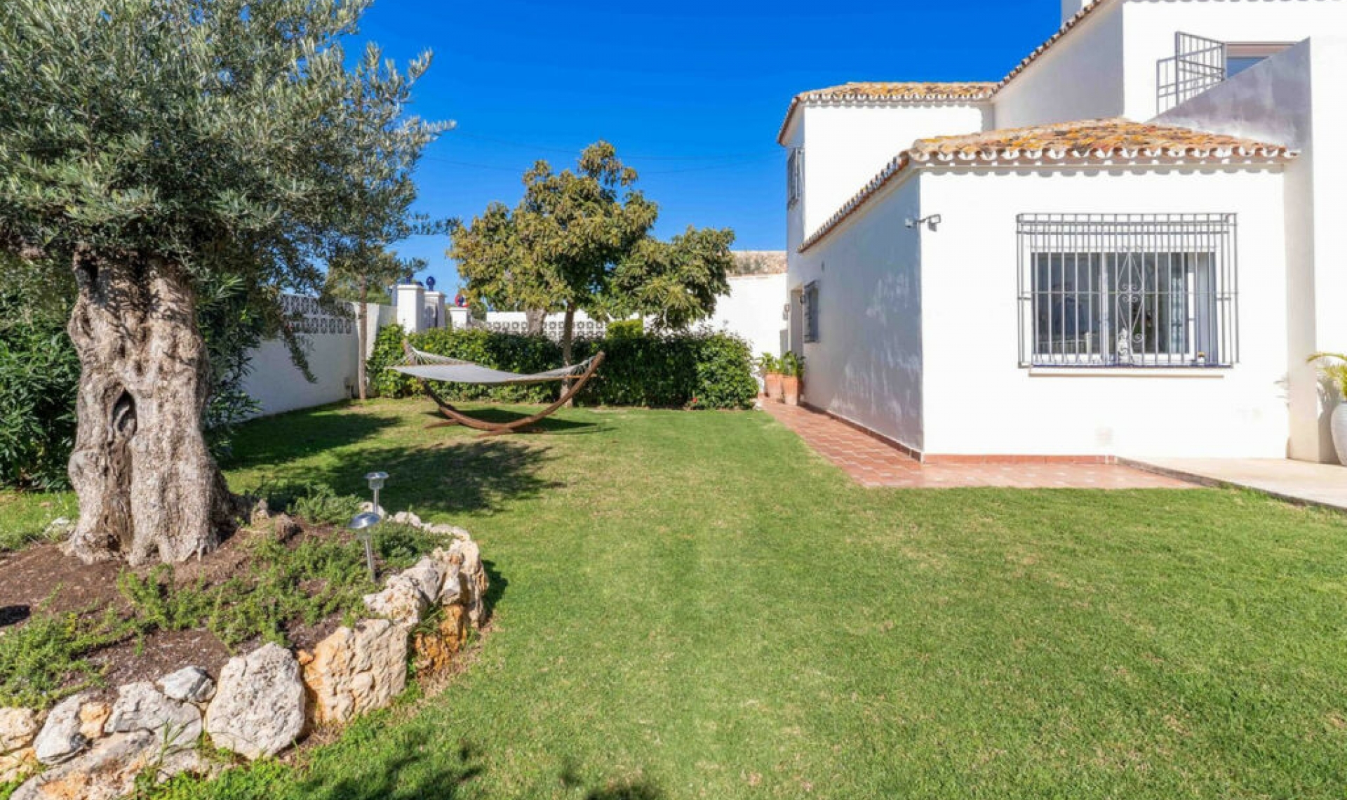 Resale - House -
San Pedro de Alcántara