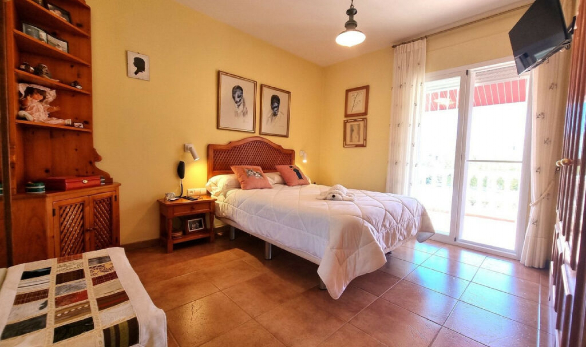 Resale - House -
San Pedro de Alcántara