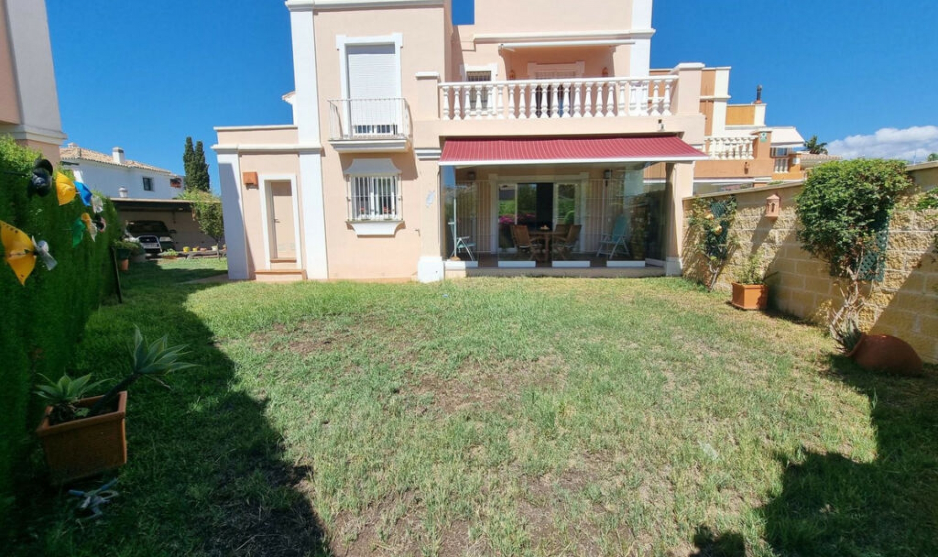 Resale - House -
San Pedro de Alcántara