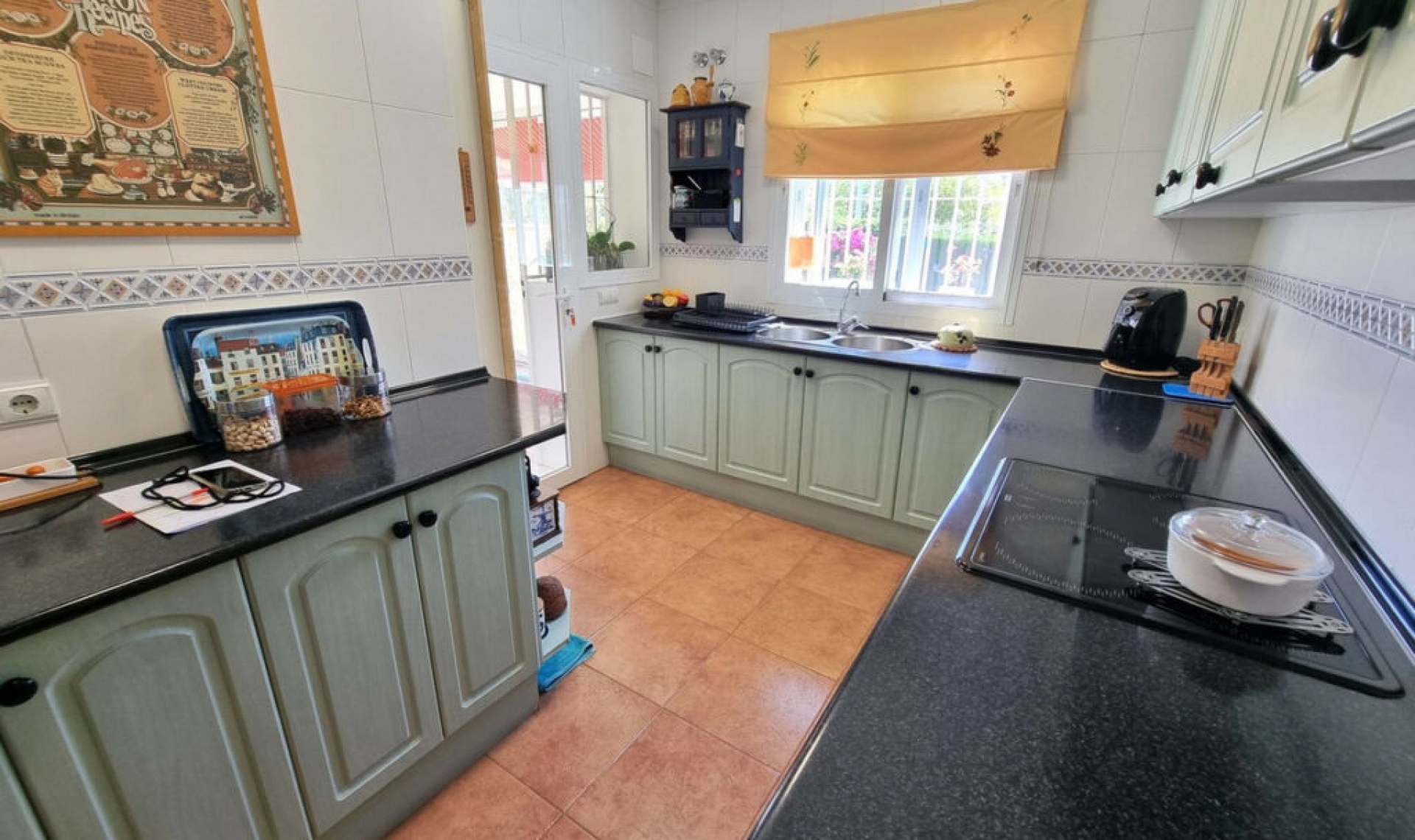 Resale - House -
San Pedro de Alcántara