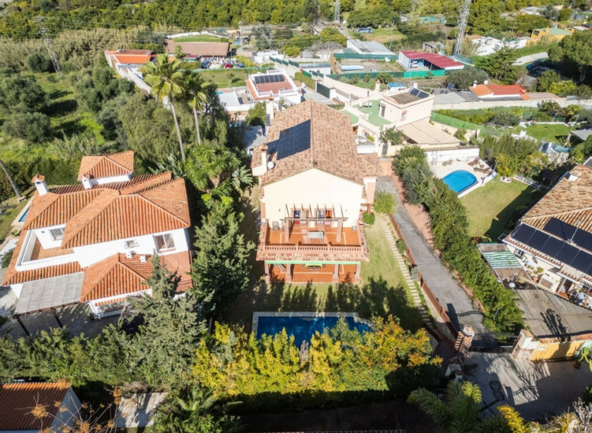 Resale - House -
San Pedro de Alcántara