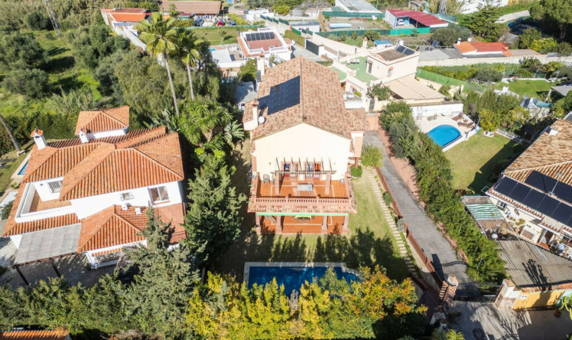 Resale - House -
San Pedro de Alcántara