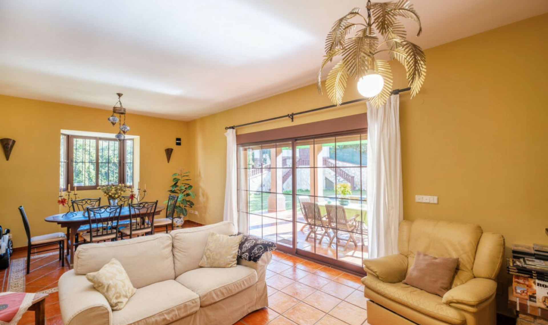 Resale - House -
San Pedro de Alcántara