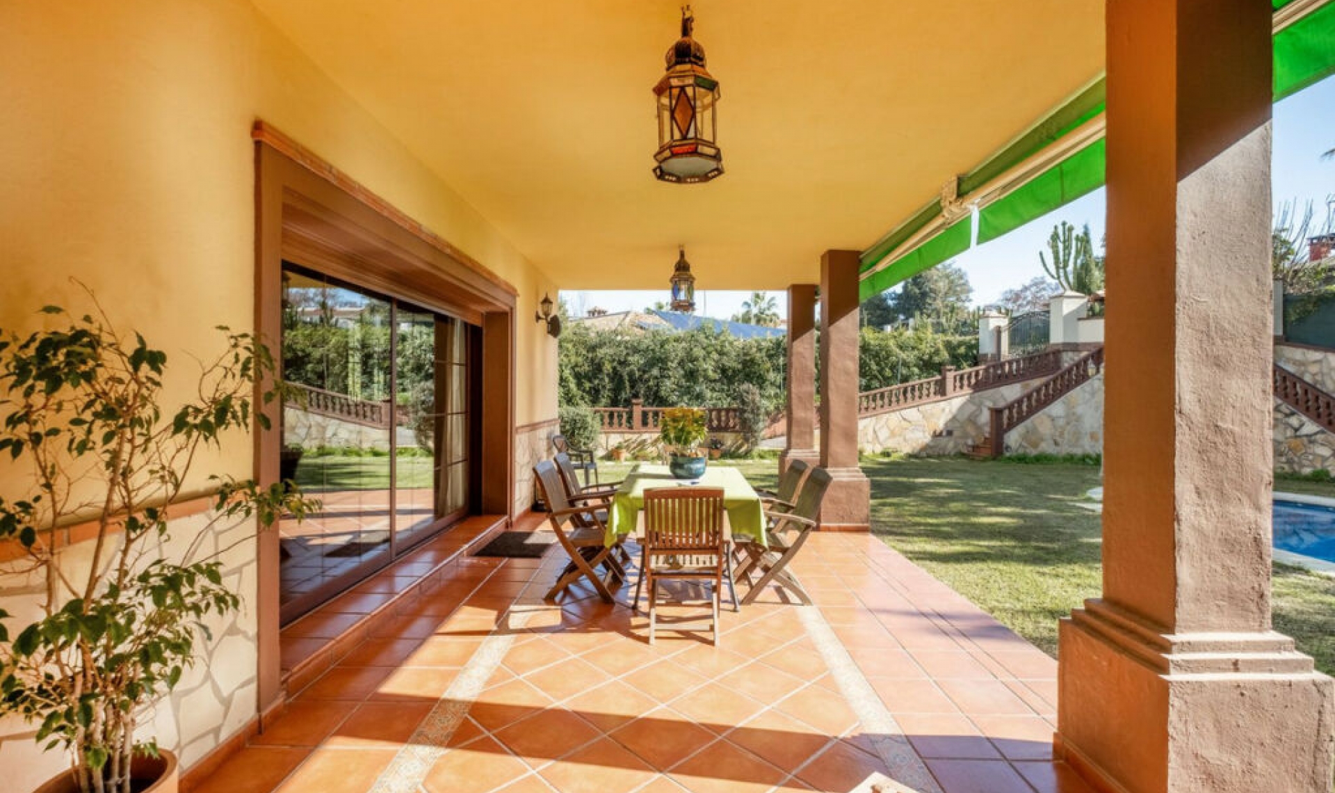 Resale - House -
San Pedro de Alcántara