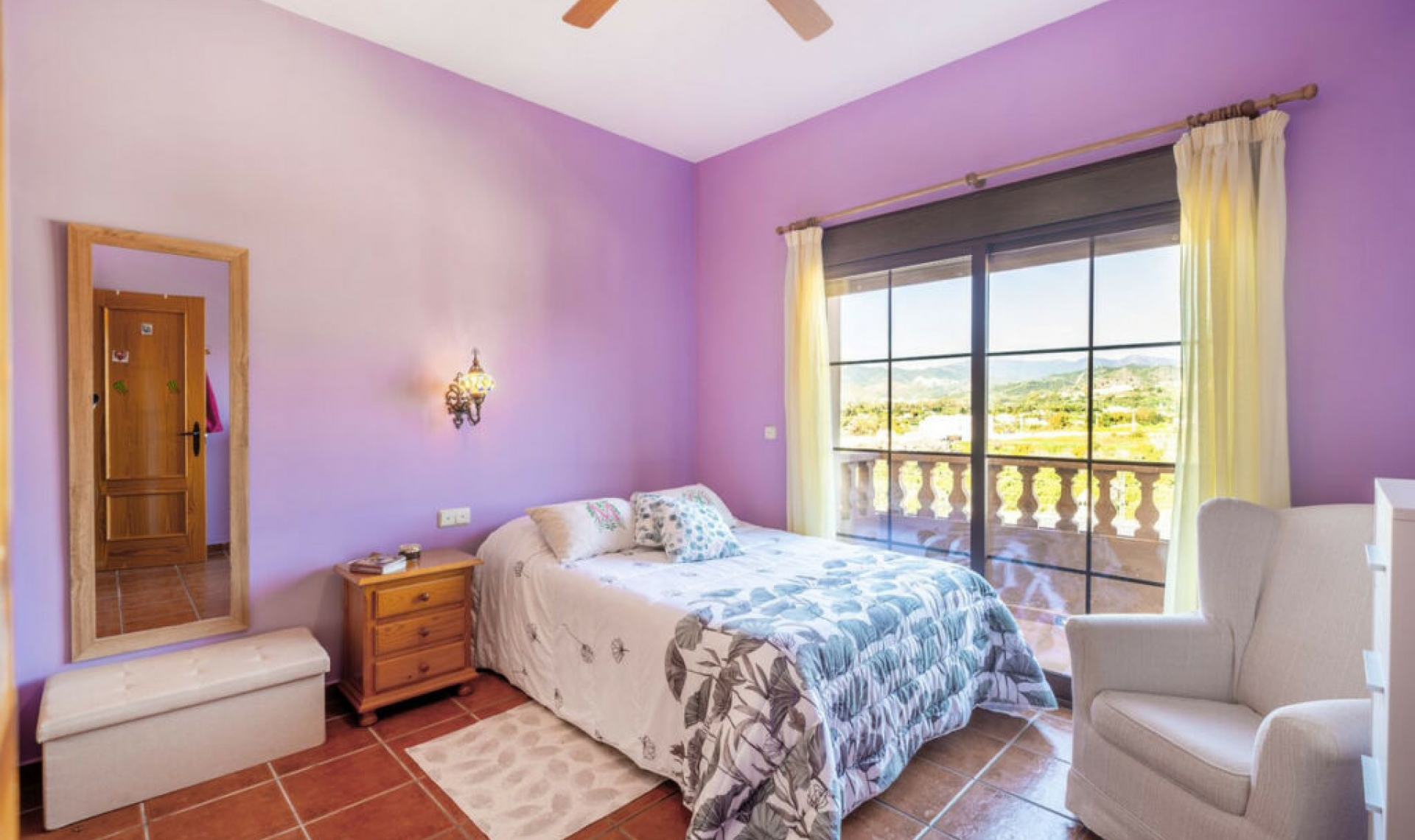 Resale - House -
San Pedro de Alcántara