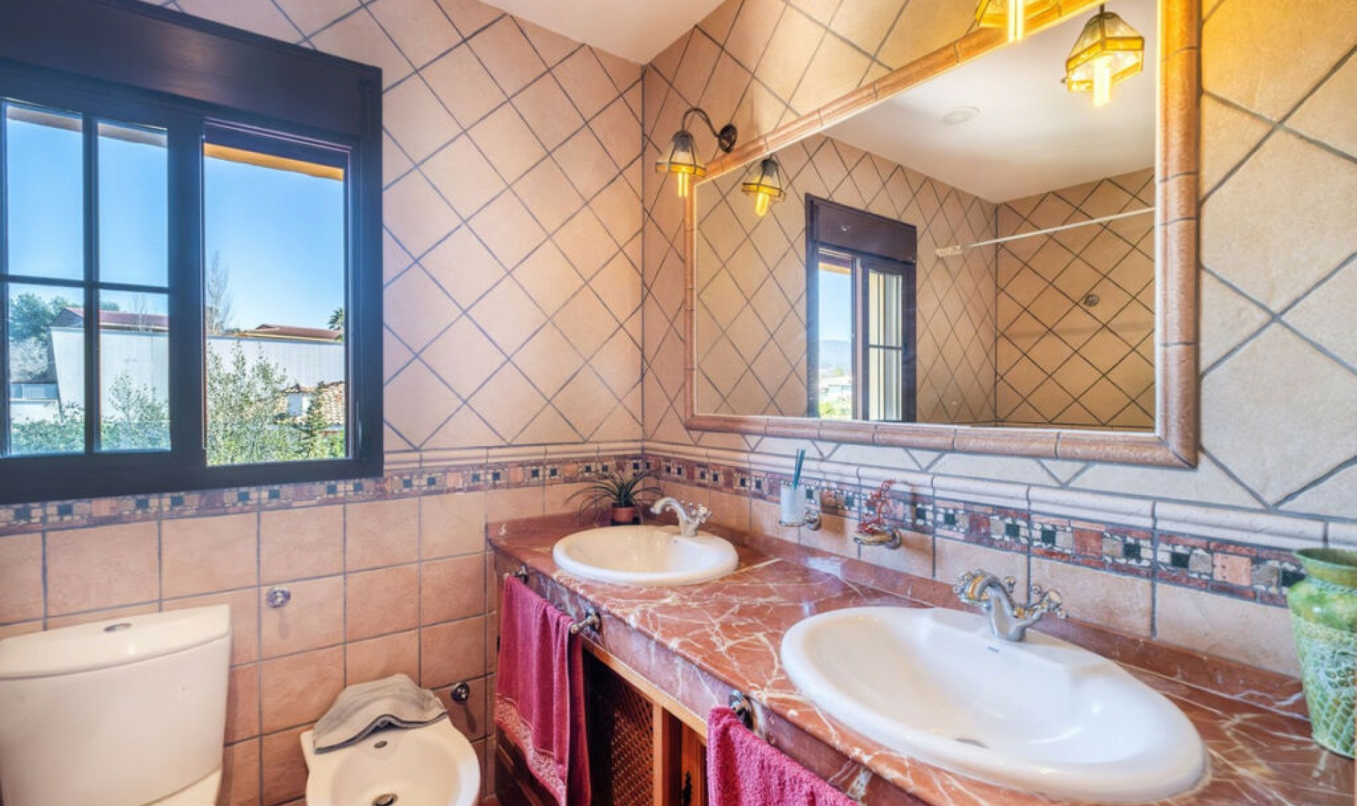 Resale - House -
San Pedro de Alcántara