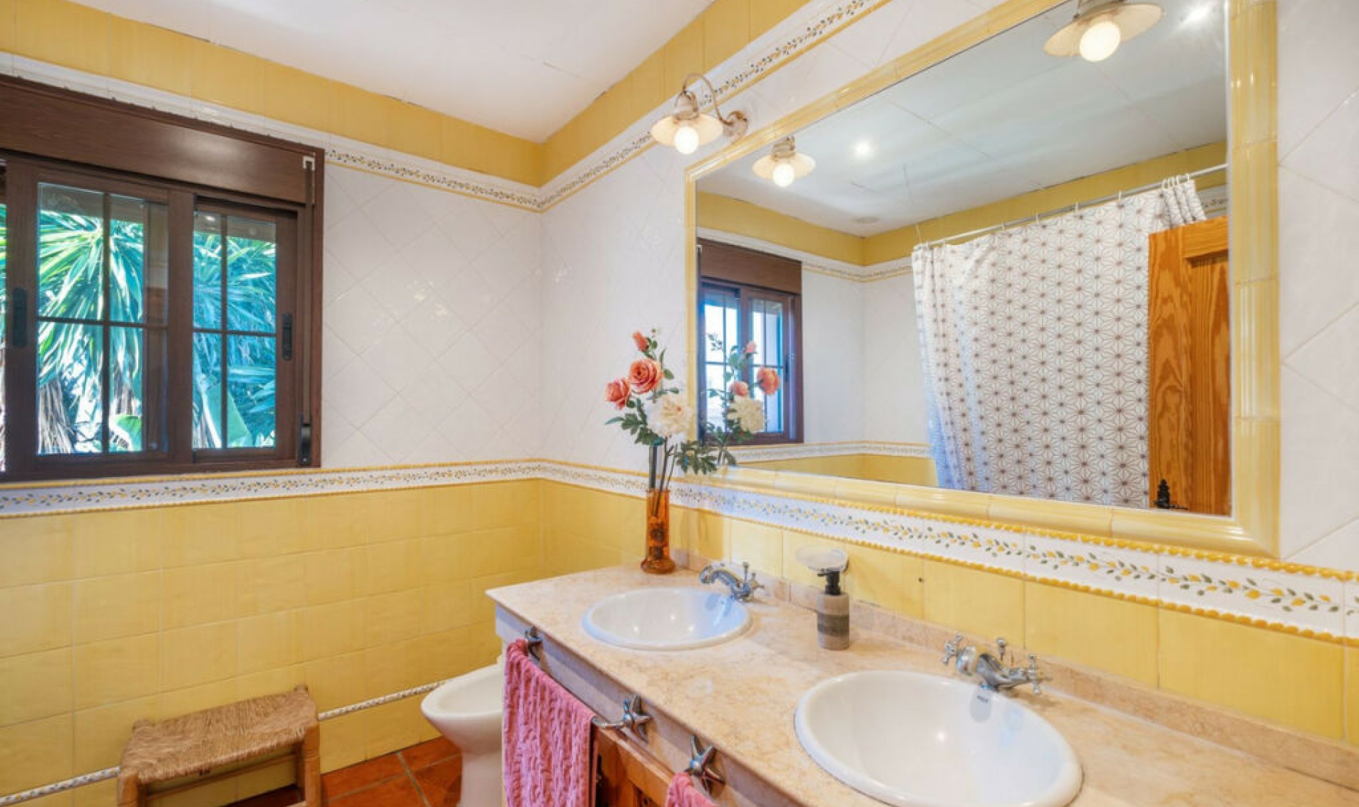 Resale - House -
San Pedro de Alcántara