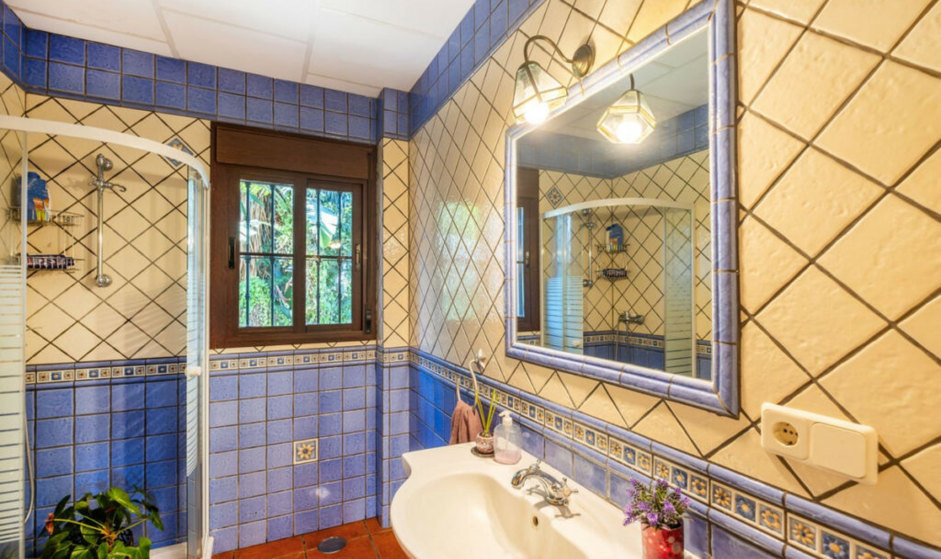 Resale - House -
San Pedro de Alcántara