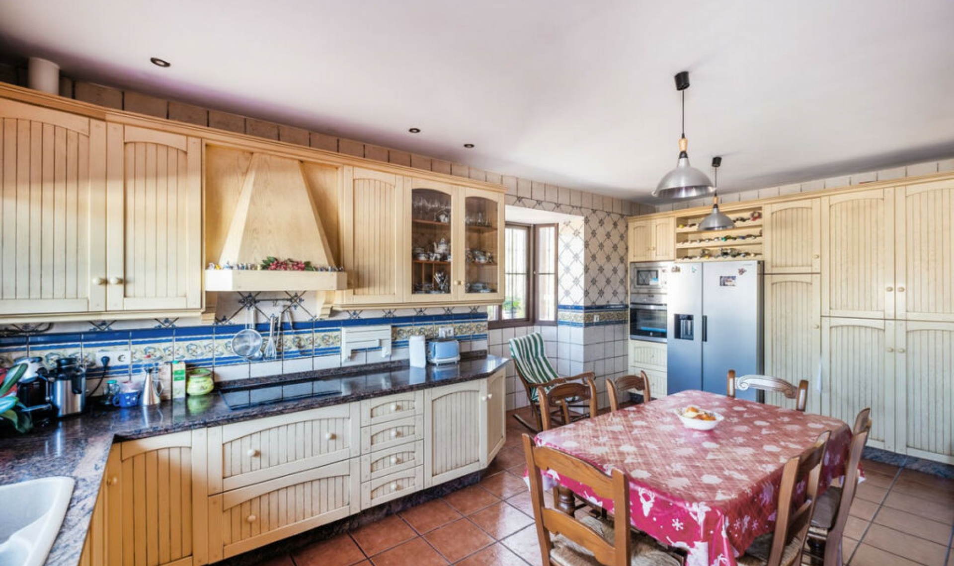 Resale - House -
San Pedro de Alcántara