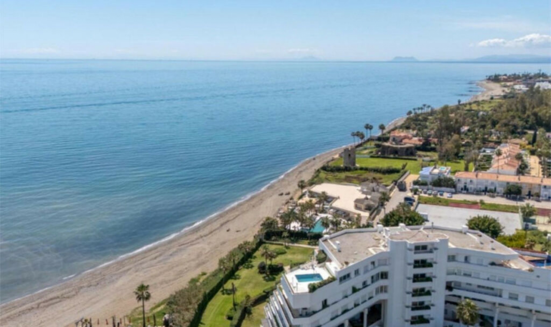 Resale - House -
San Pedro de Alcántara