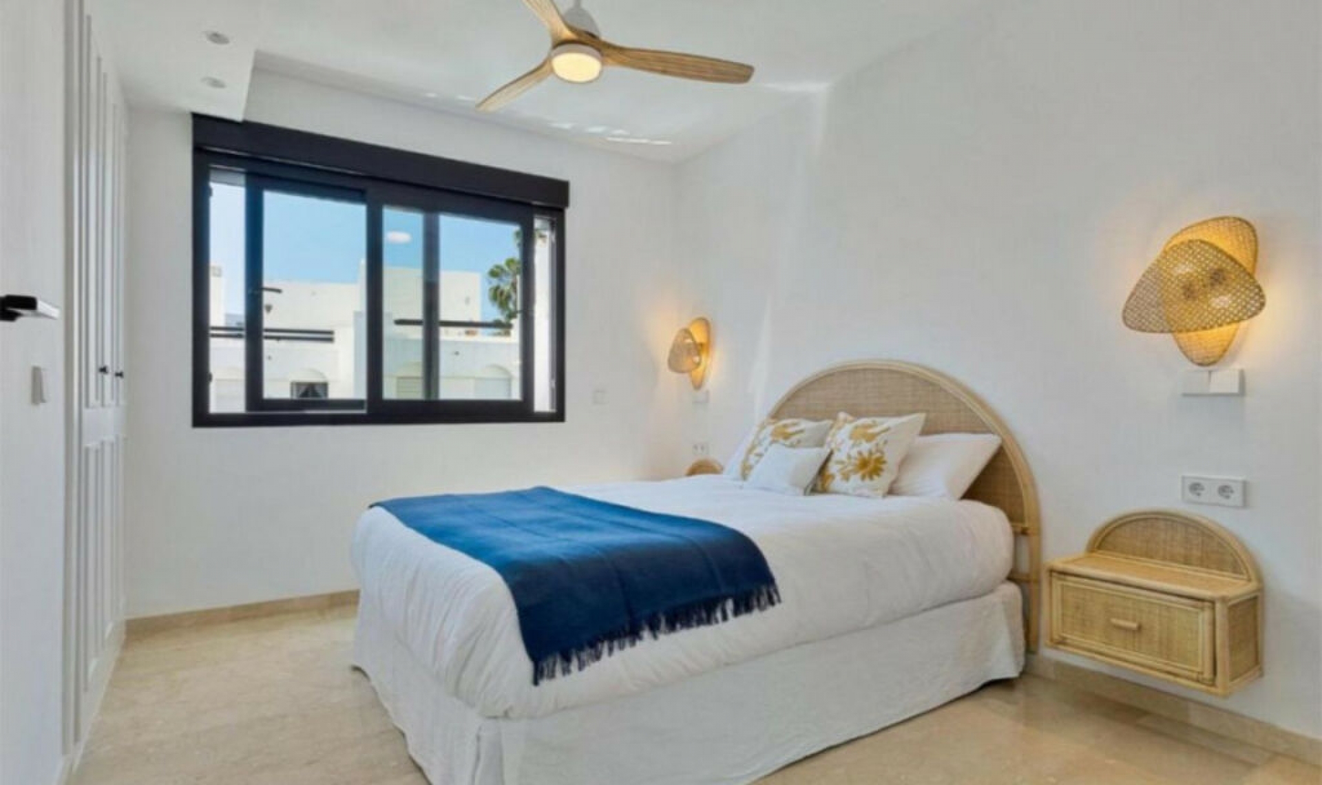 Resale - House -
San Pedro de Alcántara