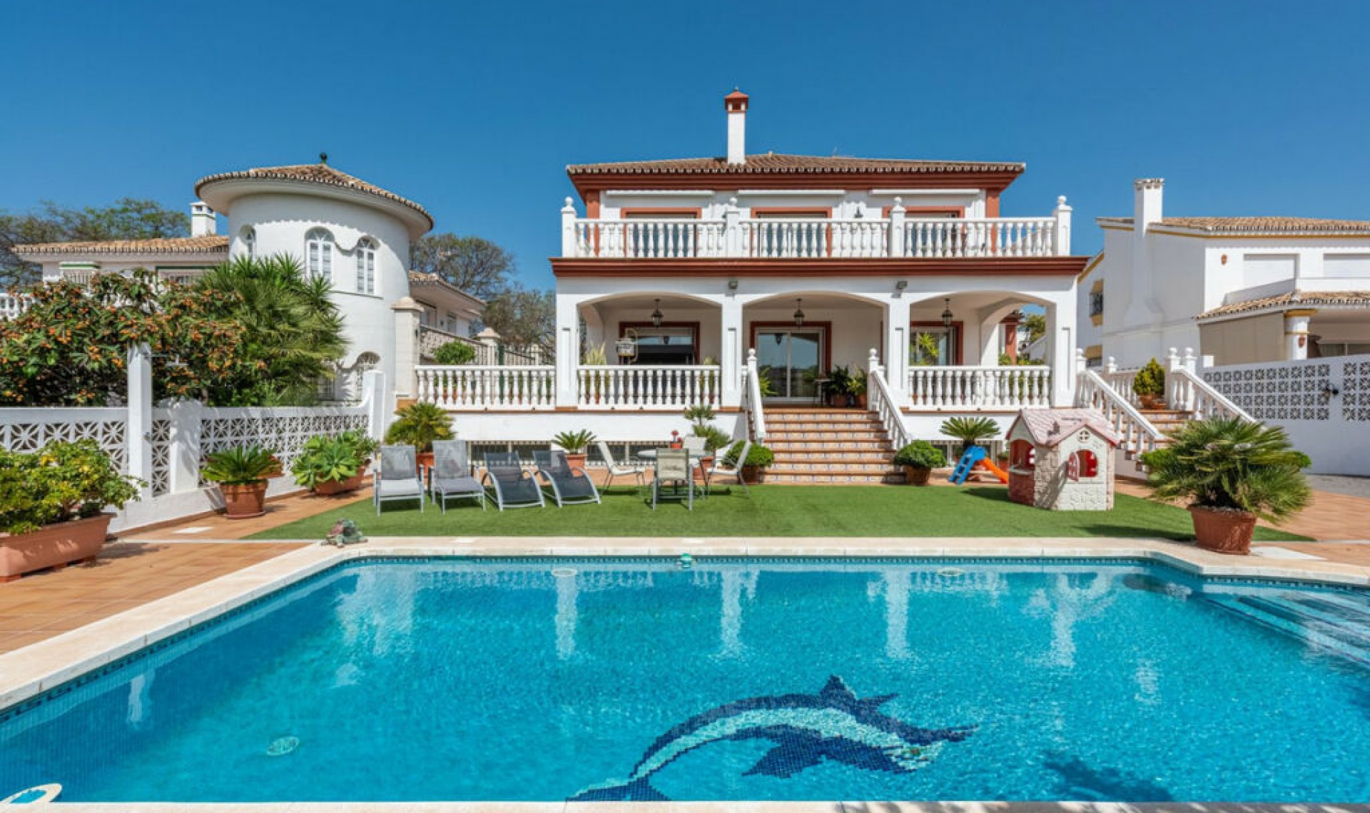 Resale - House -
San Pedro de Alcántara