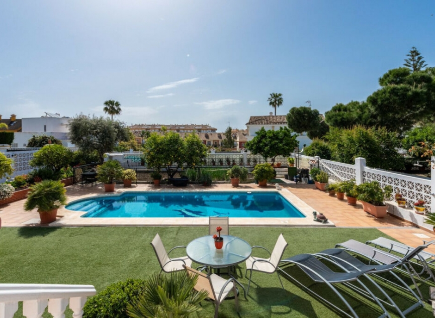 Resale - House -
San Pedro de Alcántara