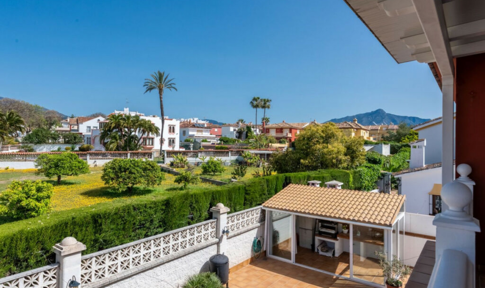 Resale - House -
San Pedro de Alcántara