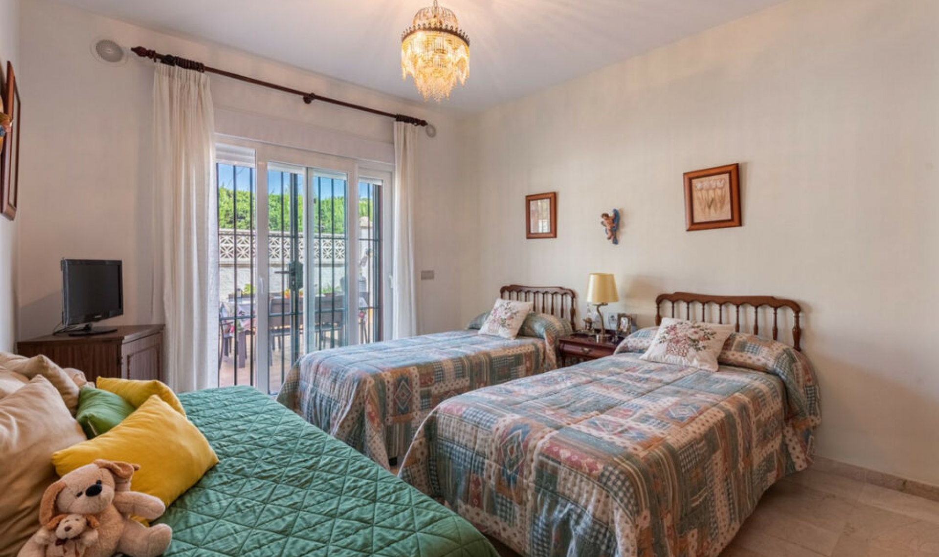 Resale - House -
San Pedro de Alcántara