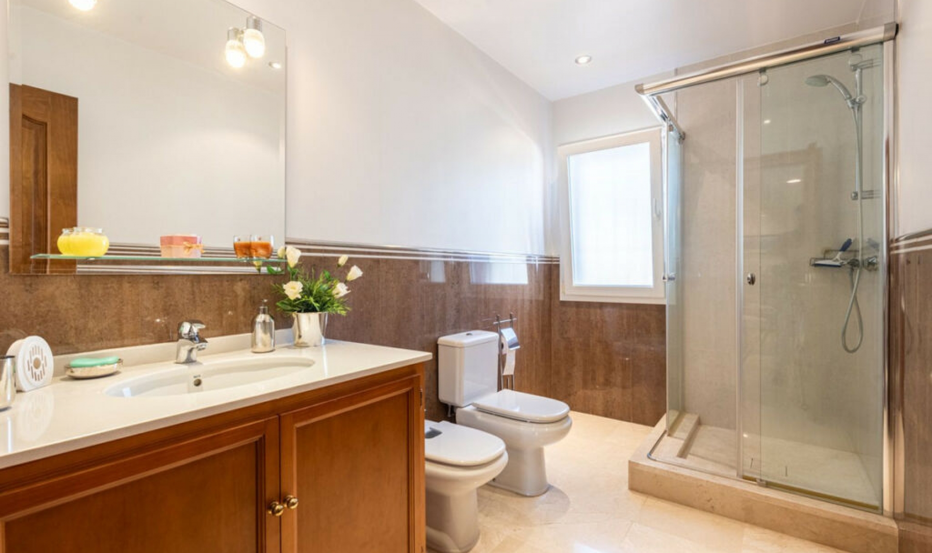 Resale - House -
San Pedro de Alcántara