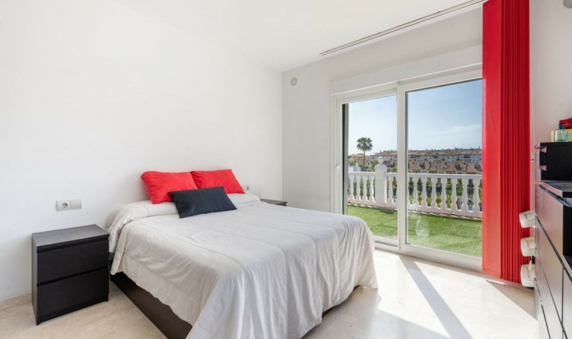 Resale - House -
San Pedro de Alcántara