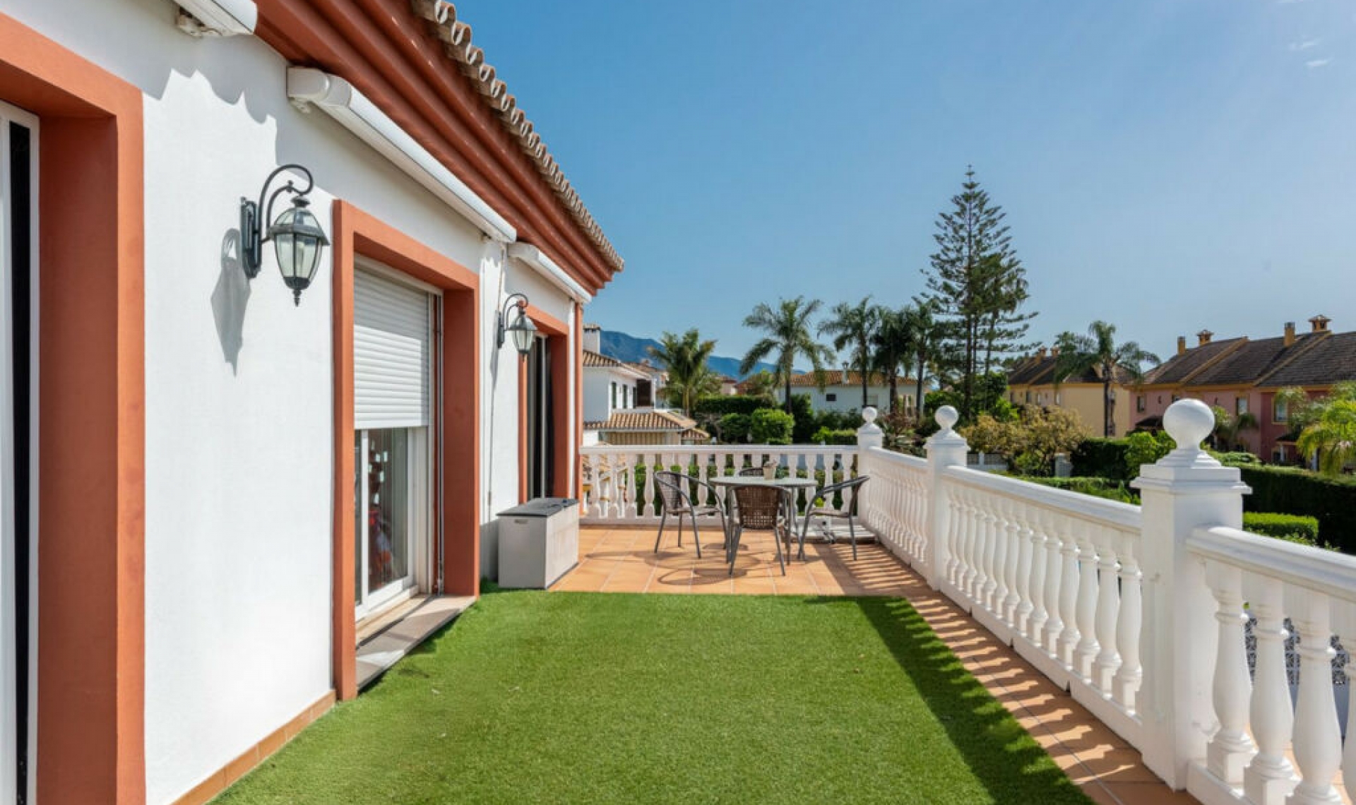 Resale - House -
San Pedro de Alcántara
