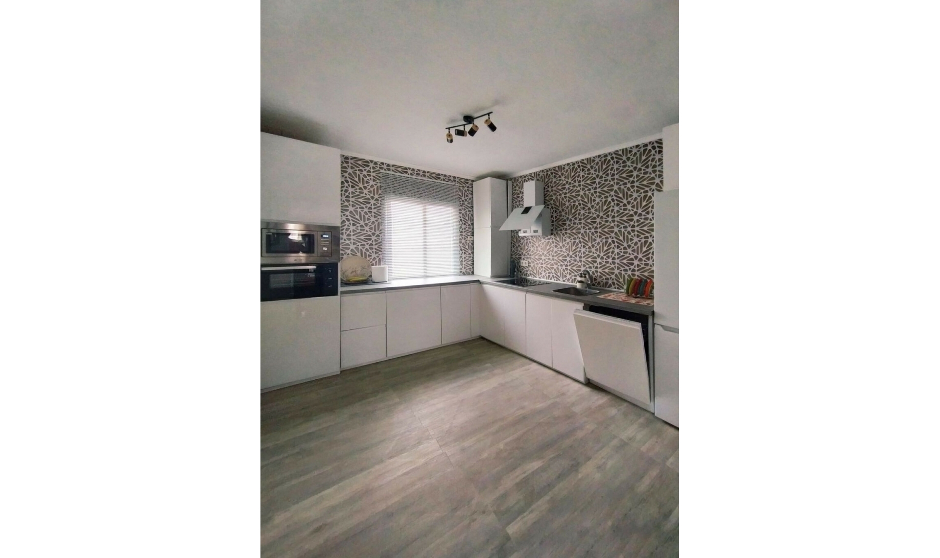 Resale - House -
San Pedro de Alcántara