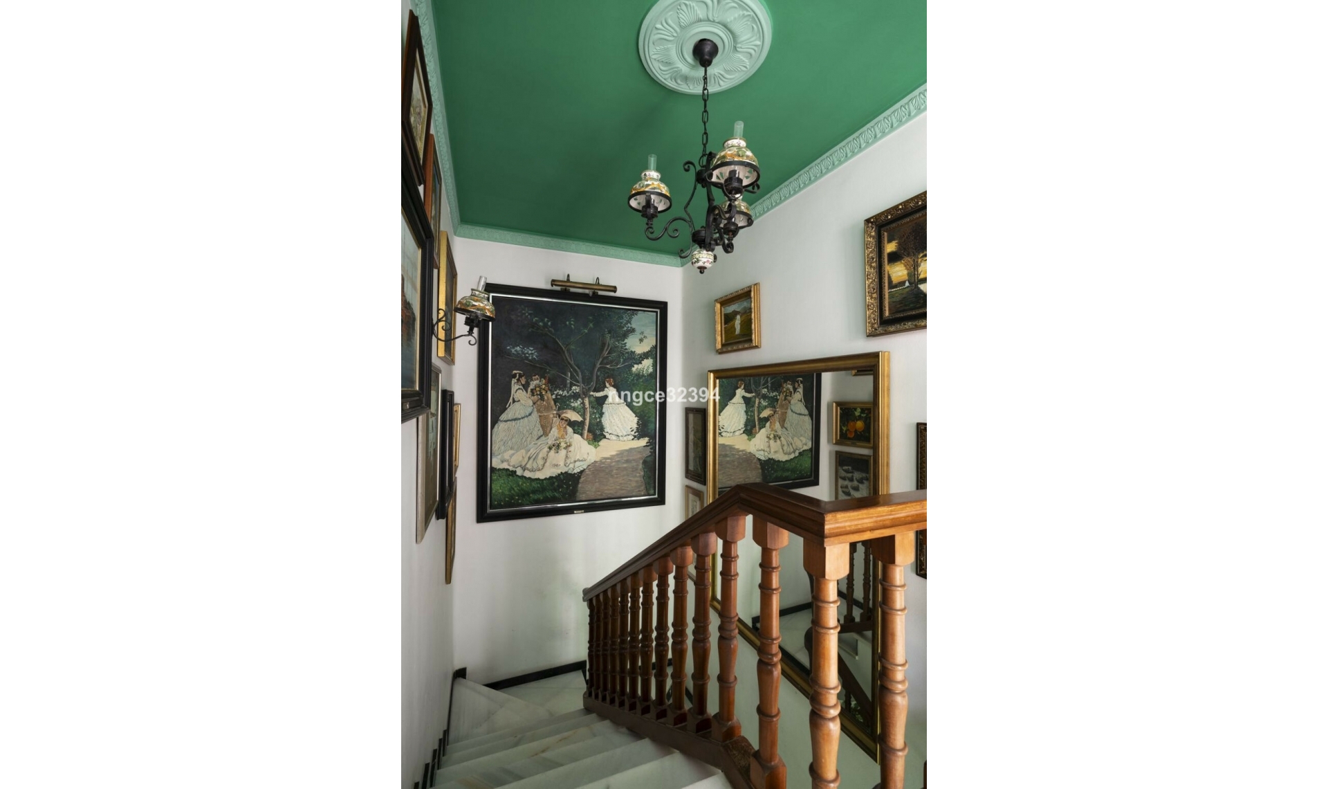 Resale - House -
San Pedro de Alcántara