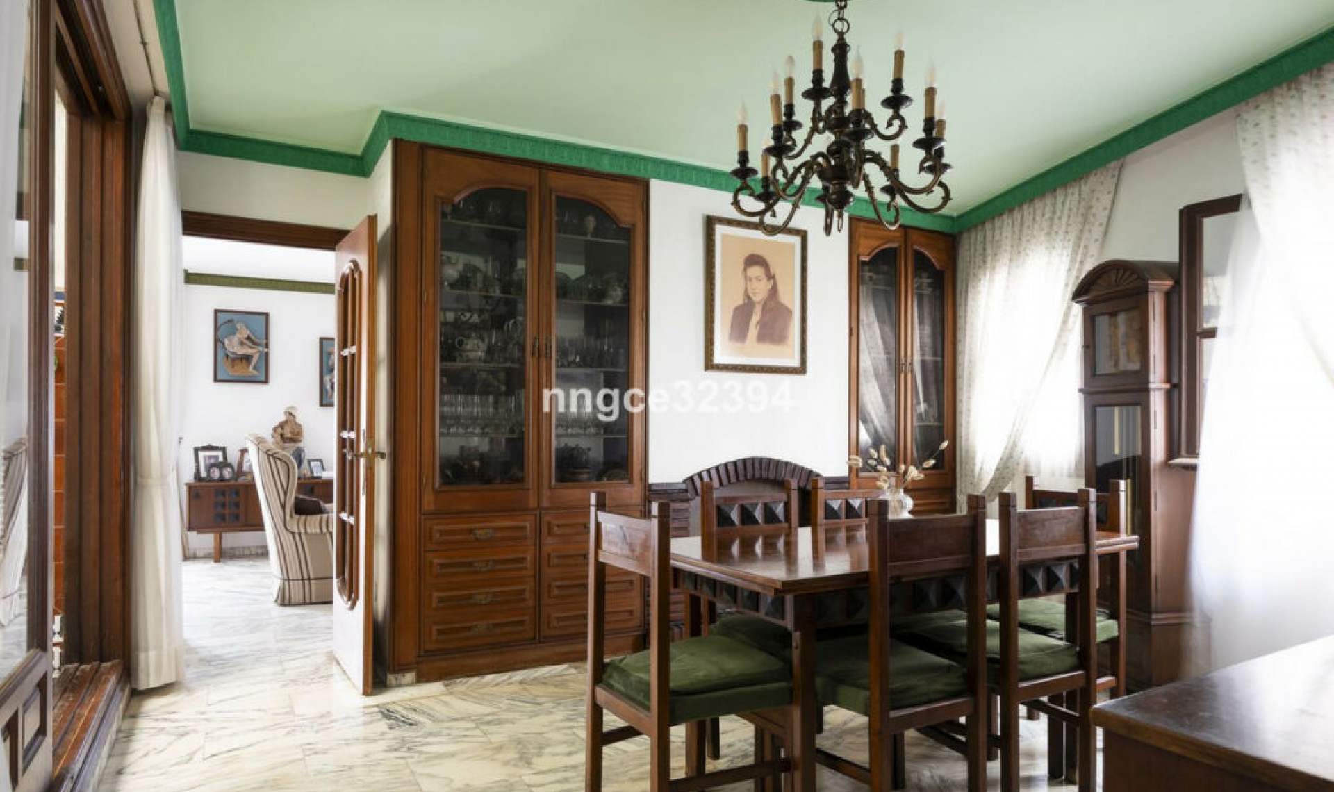 Resale - House -
San Pedro de Alcántara