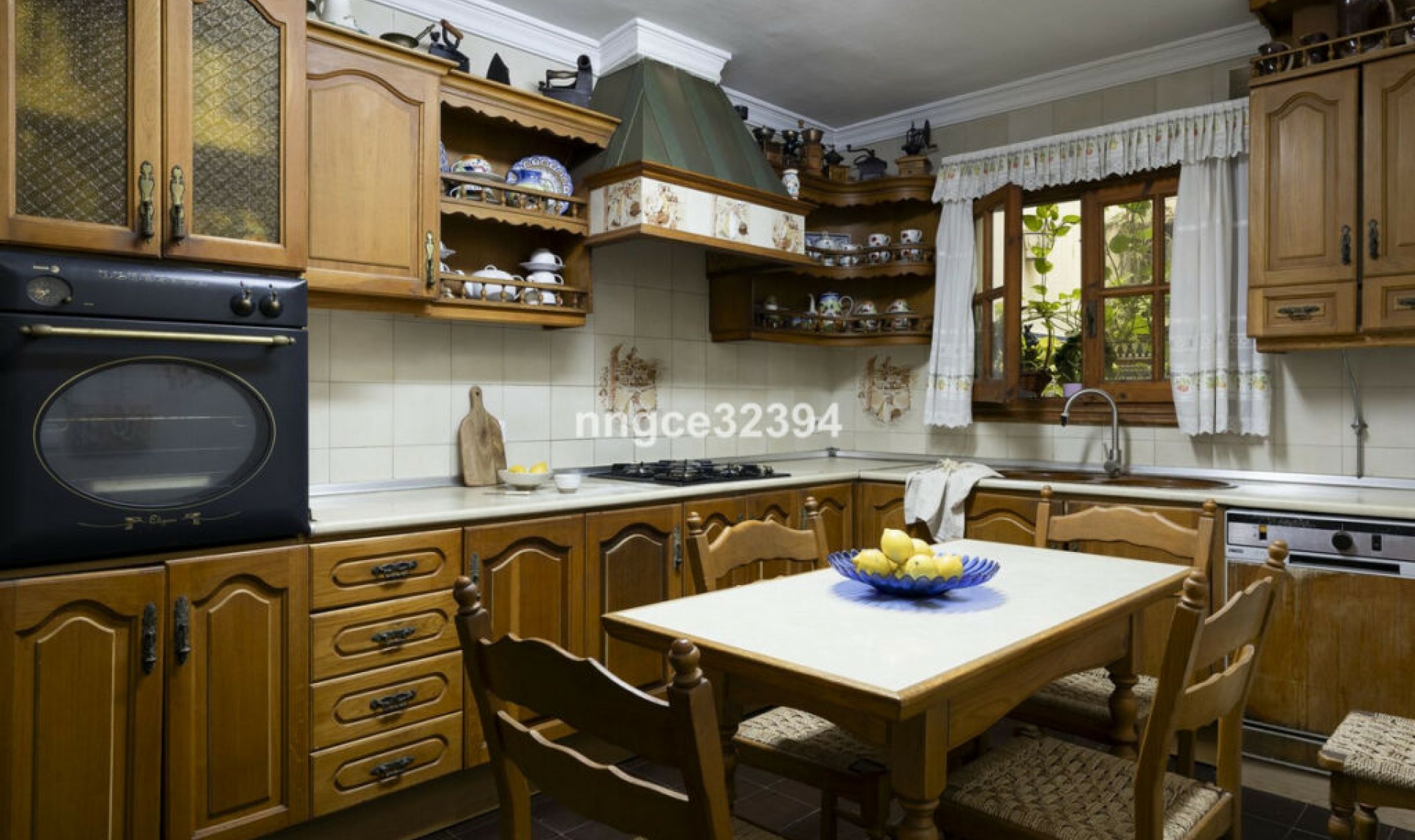 Resale - House -
San Pedro de Alcántara