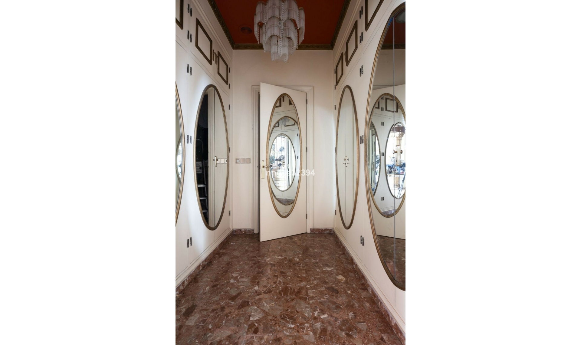 Resale - House -
San Pedro de Alcántara