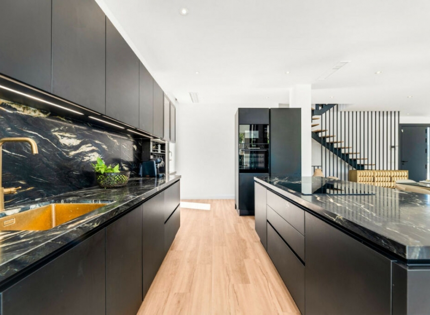 Resale - House -
San Pedro de Alcántara