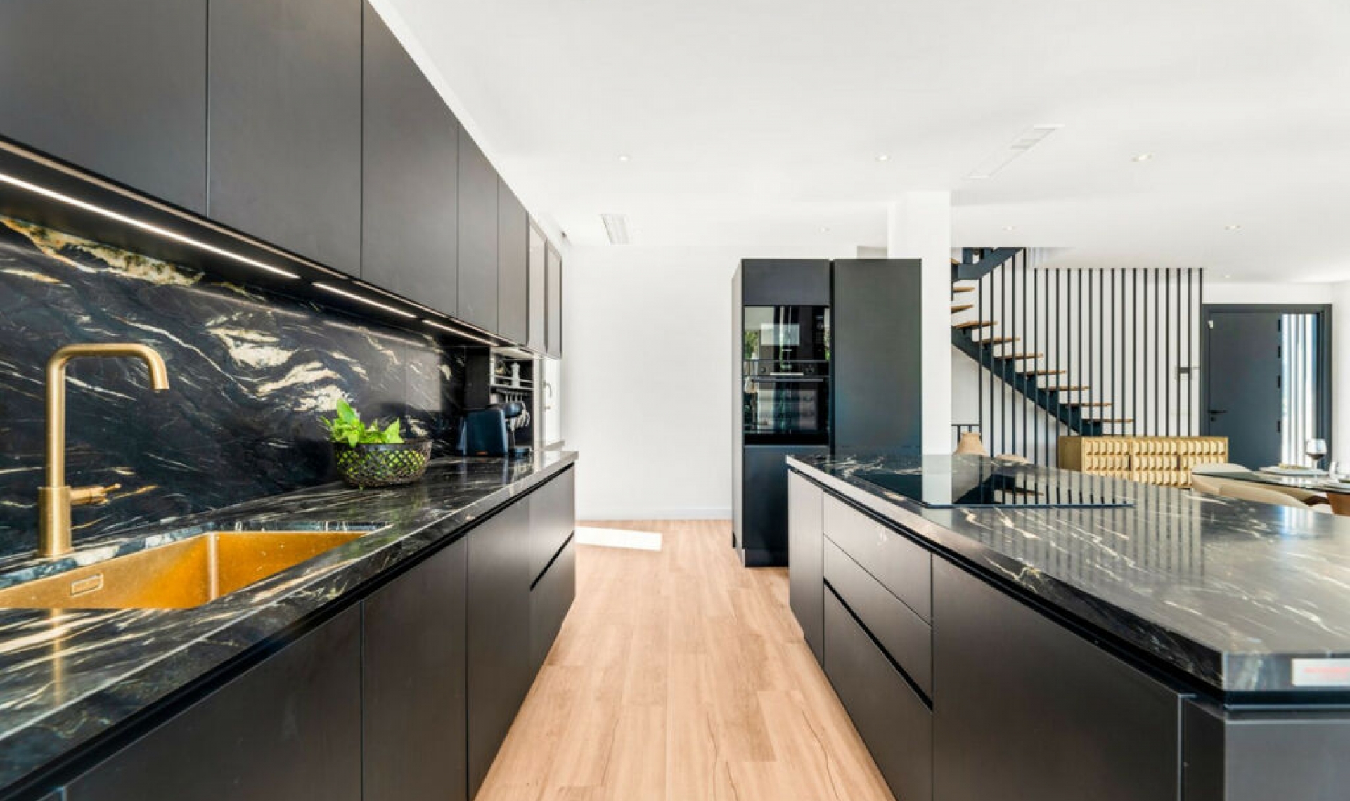 Resale - House -
San Pedro de Alcántara