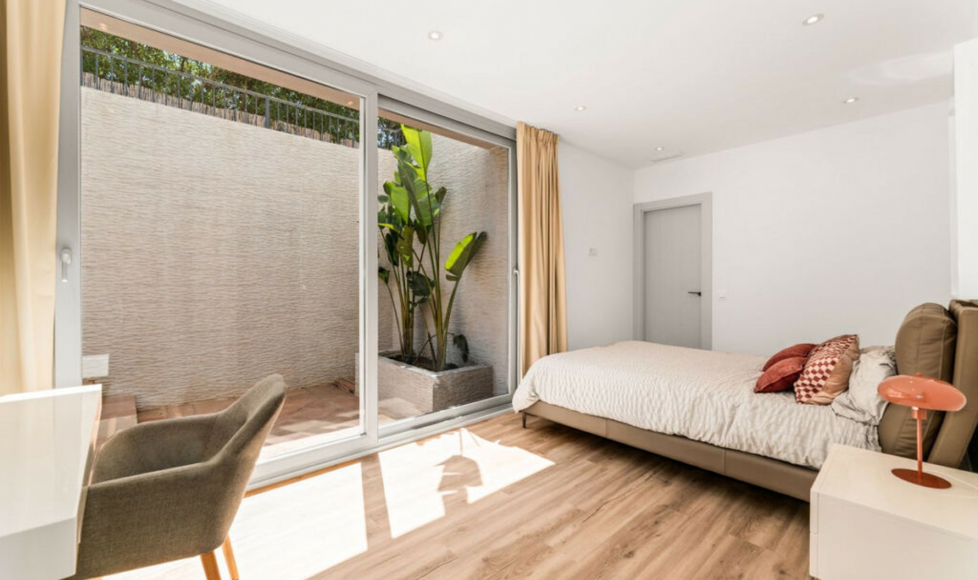 Resale - House -
San Pedro de Alcántara