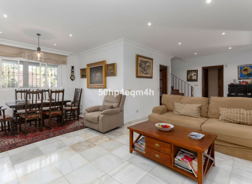Resale - House -
San Pedro de Alcántara