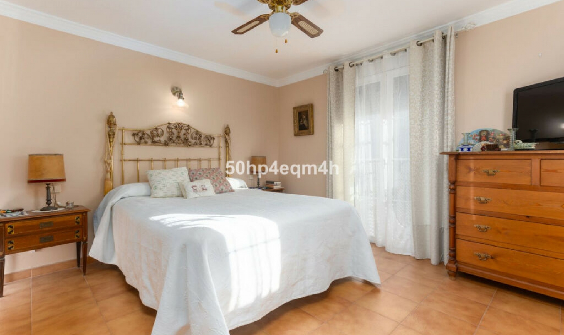 Resale - House -
San Pedro de Alcántara