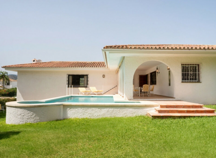 Resale - House -
San Pedro de Alcántara