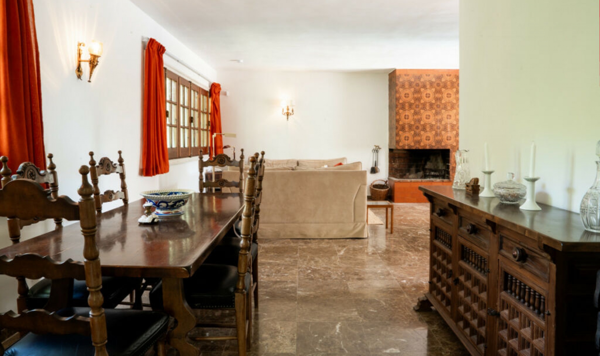 Resale - House -
San Pedro de Alcántara
