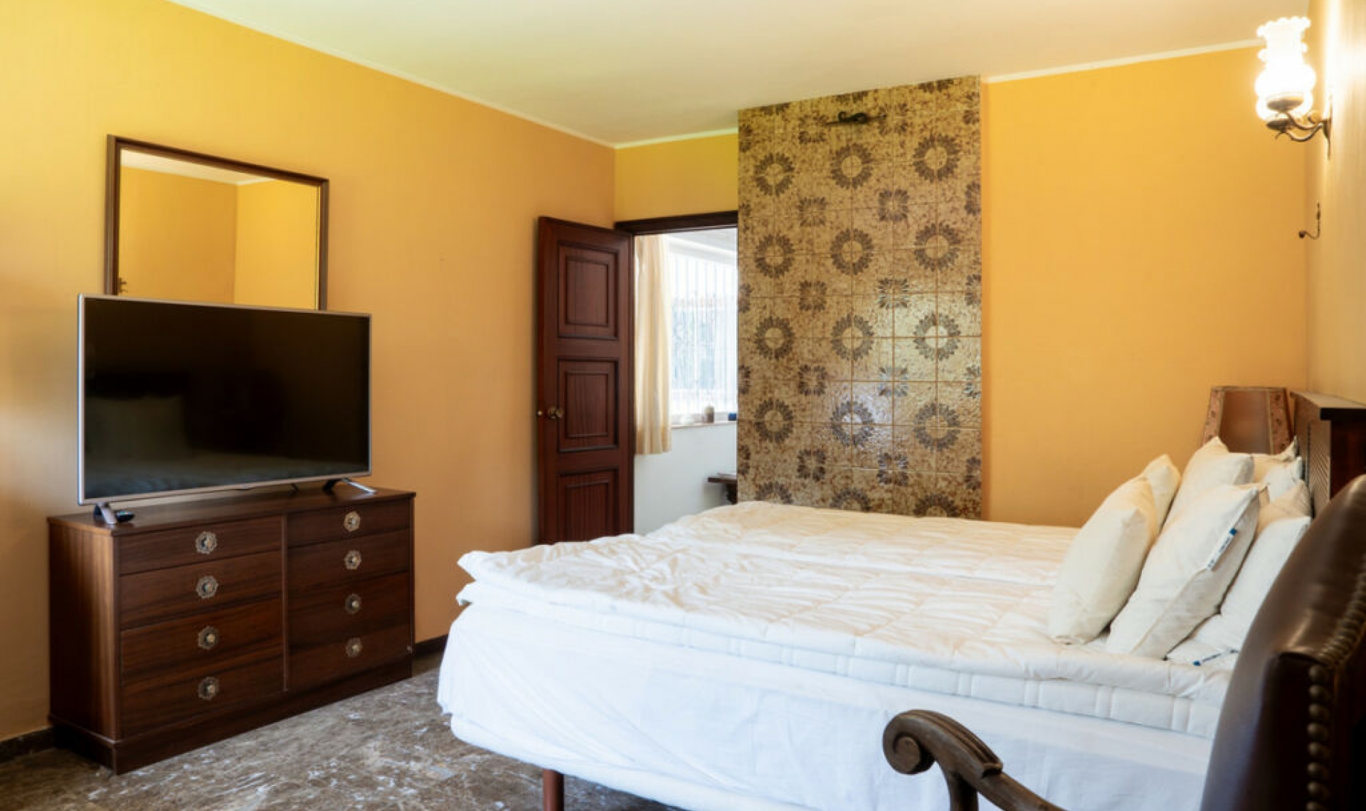 Resale - House -
San Pedro de Alcántara