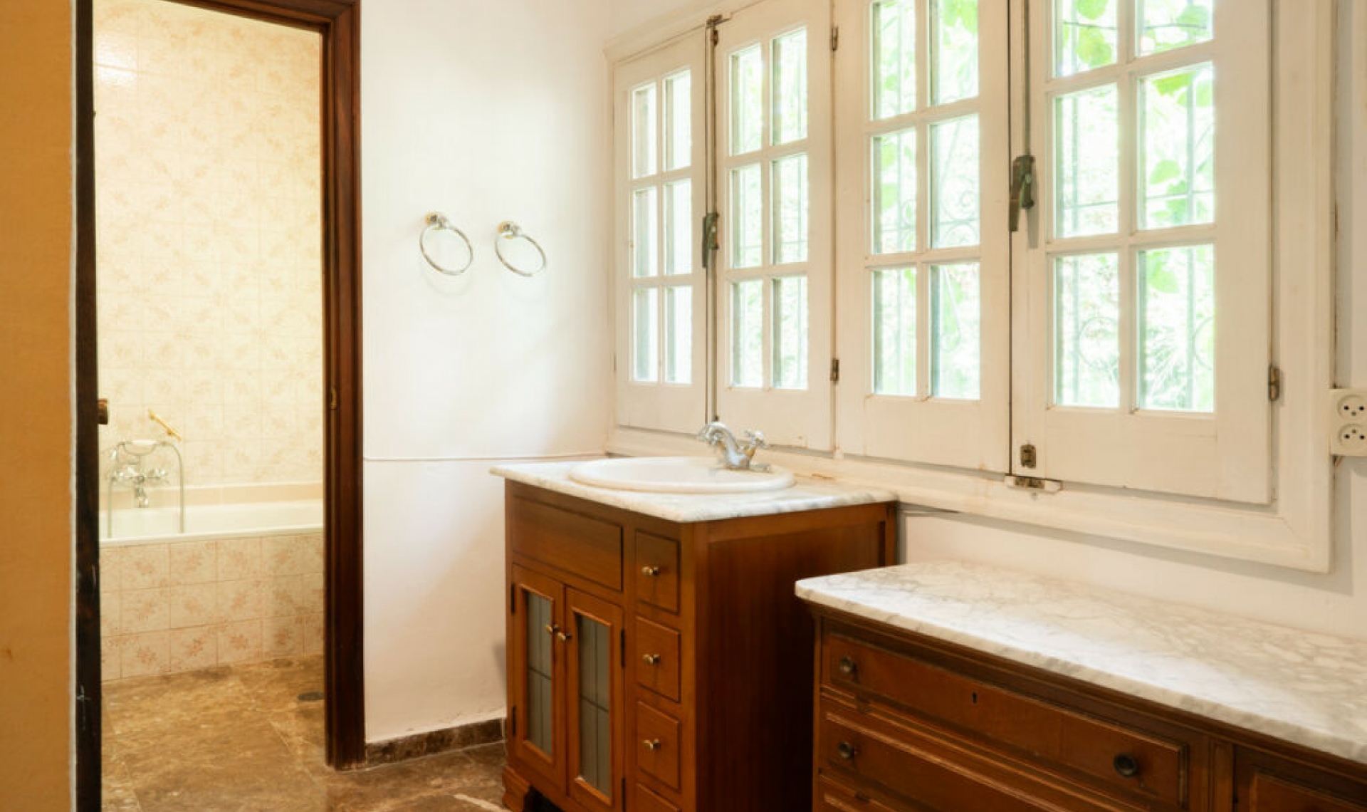 Resale - House -
San Pedro de Alcántara