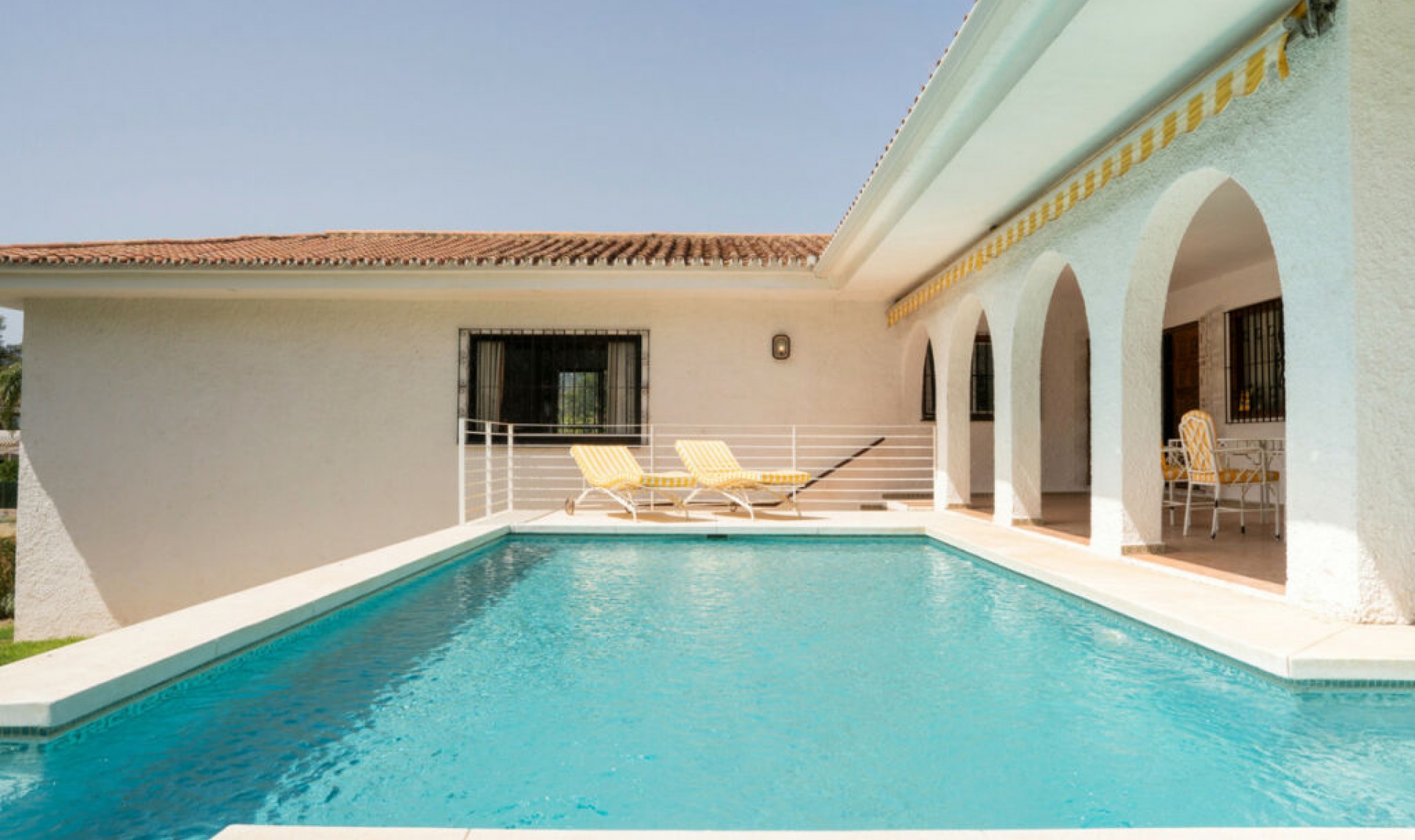 Resale - House -
San Pedro de Alcántara