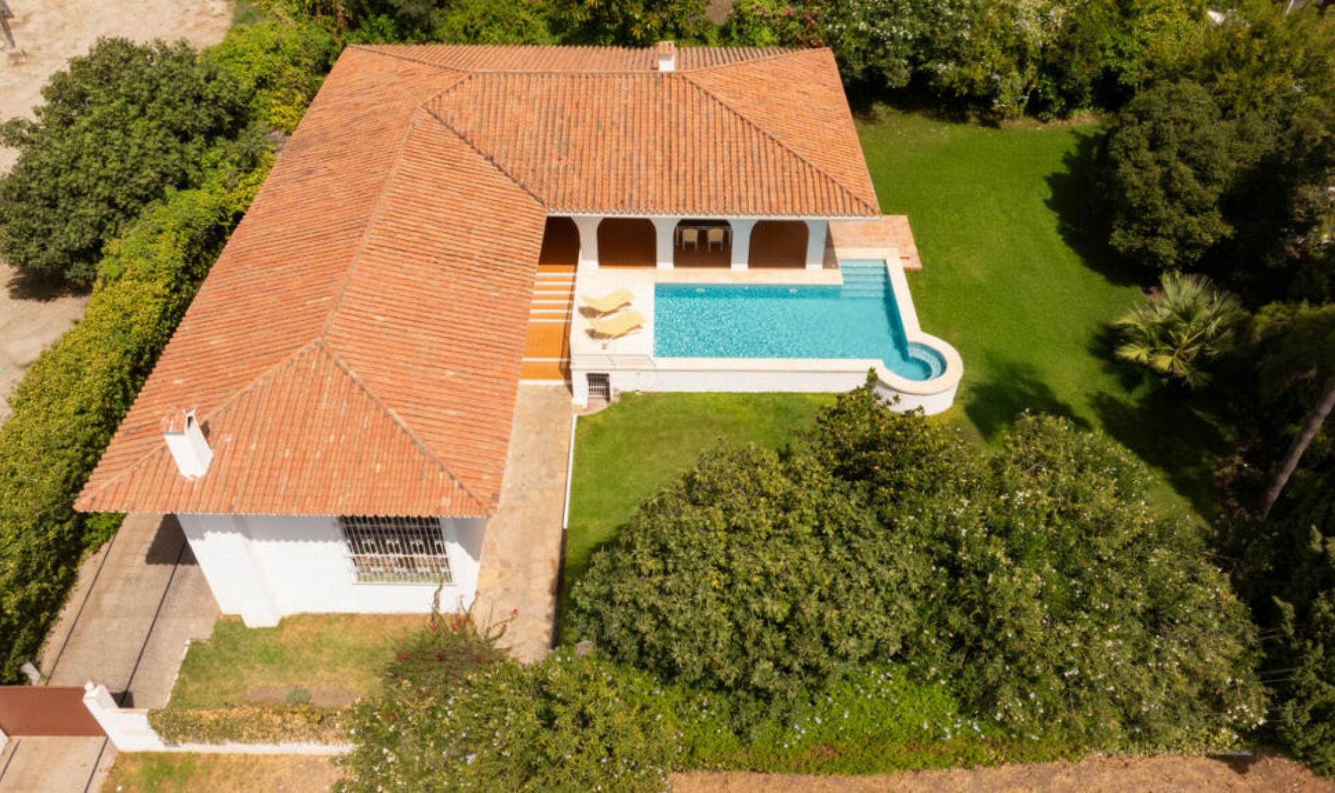 Resale - House -
San Pedro de Alcántara