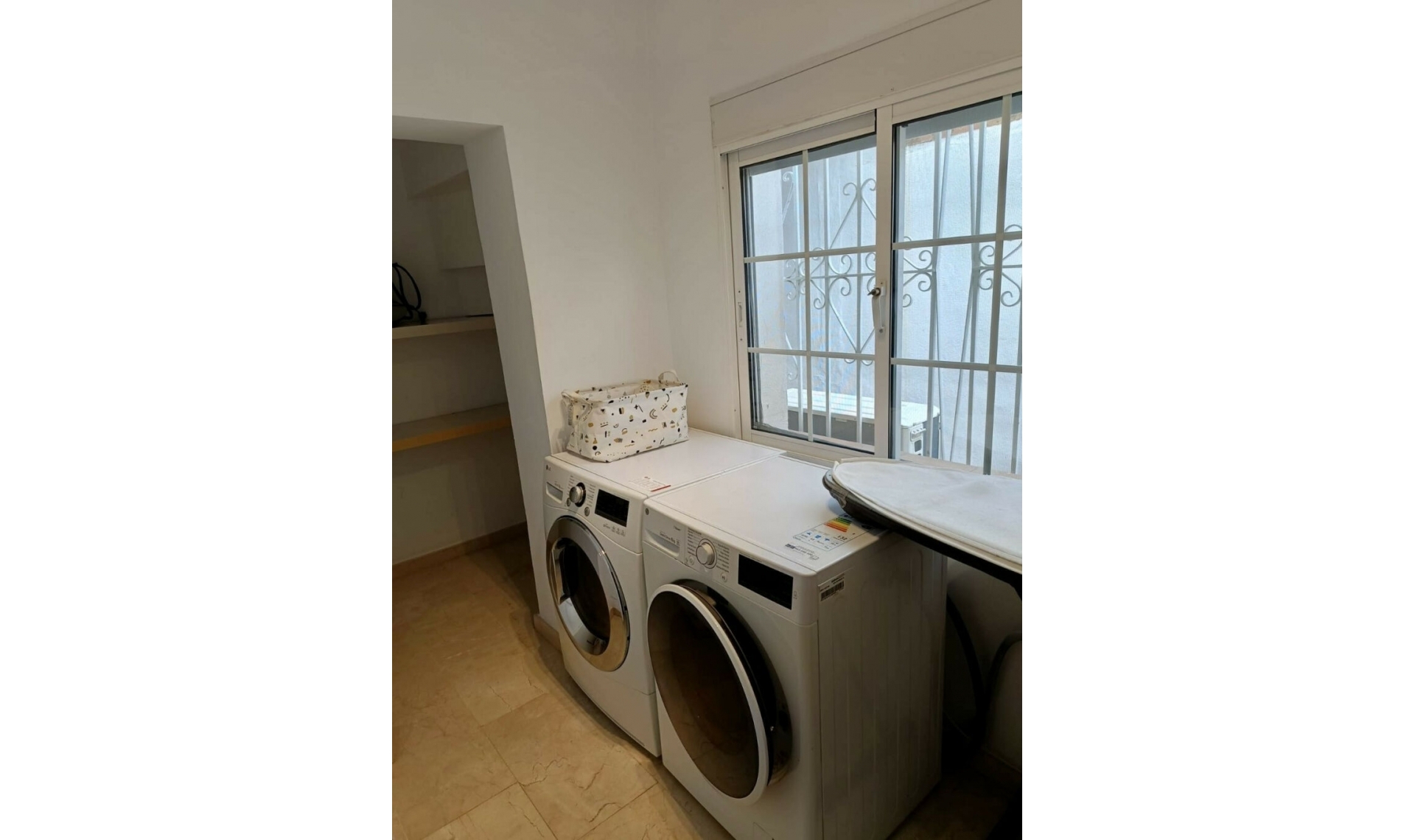 Resale - House -
San Pedro de Alcántara