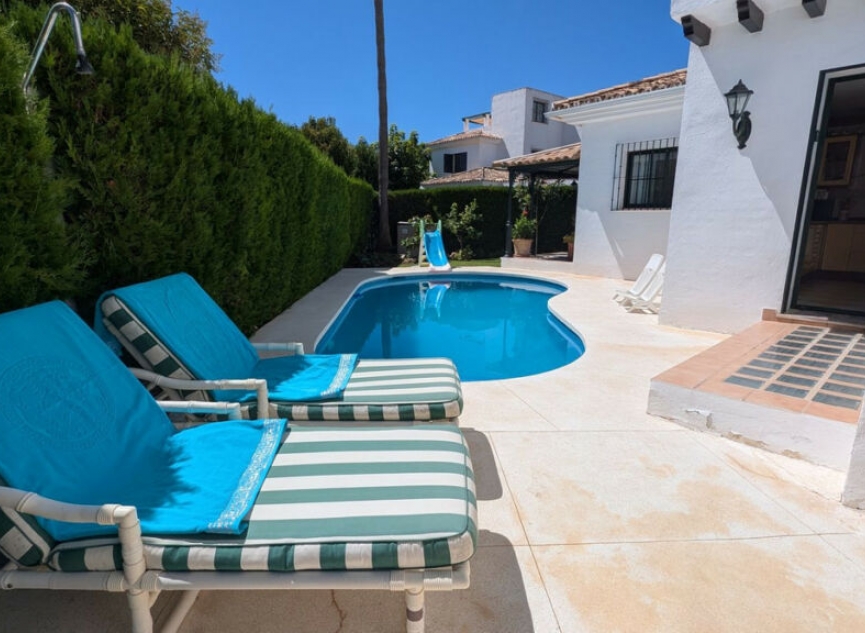 Resale - House -
San Pedro de Alcántara