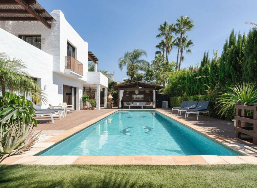 Resale - House -
San Pedro de Alcántara